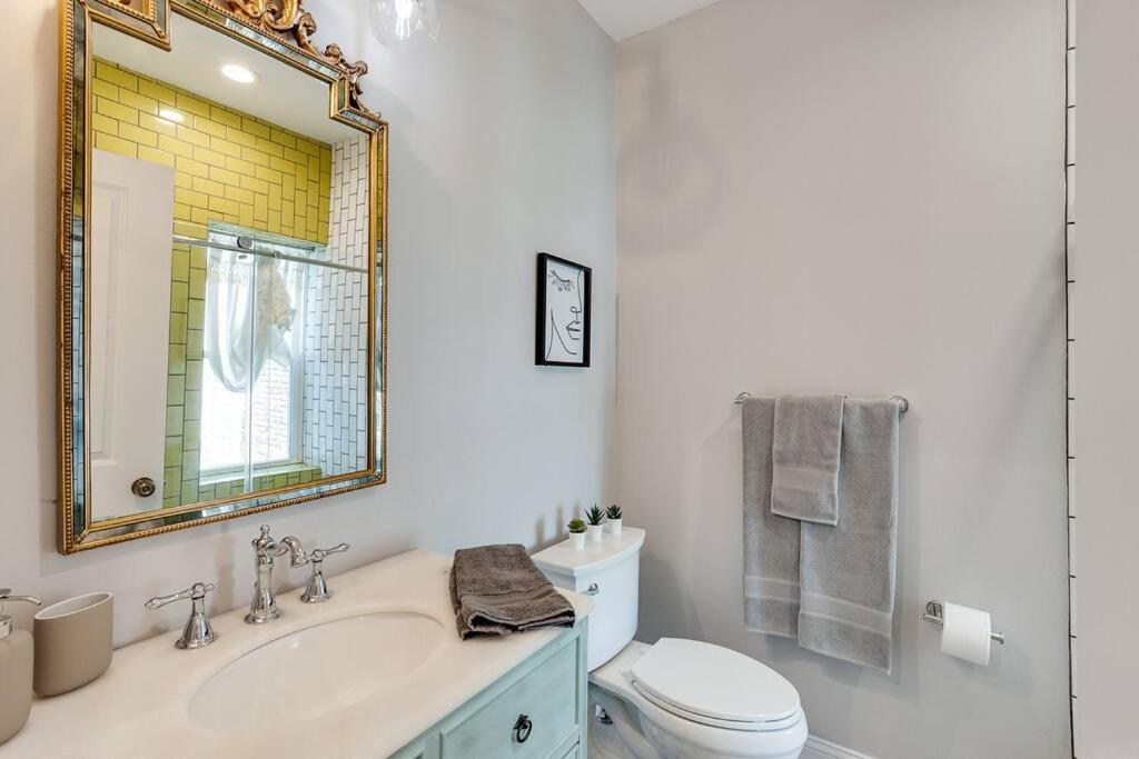 Appartamento Trendy Fairmount Gem-5 Star Location, Roof Deck, Parking, Gr8 For Families Filadelfia Esterno foto