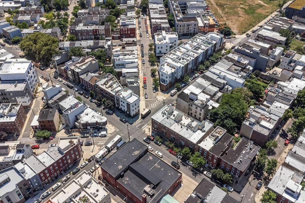 Appartamento Trendy Fairmount Gem-5 Star Location, Roof Deck, Parking, Gr8 For Families Filadelfia Esterno foto