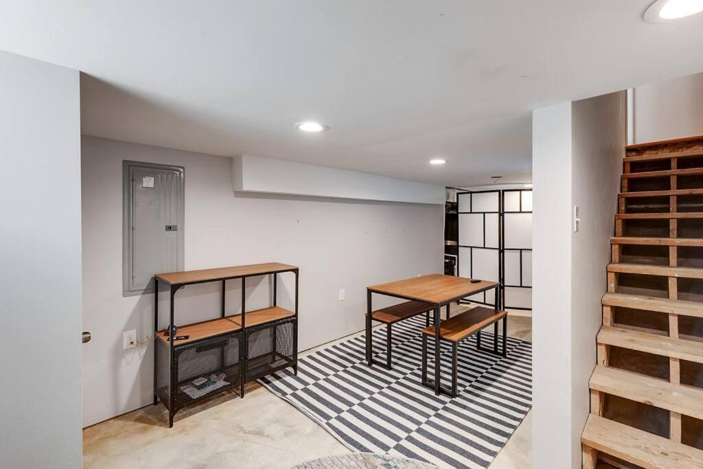 Appartamento Trendy Fairmount Gem-5 Star Location, Roof Deck, Parking, Gr8 For Families Filadelfia Esterno foto